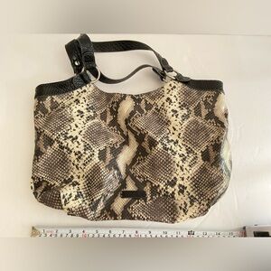 Nine & Co. Black and Cream Shoulder Bag with Snakeskin Pattern